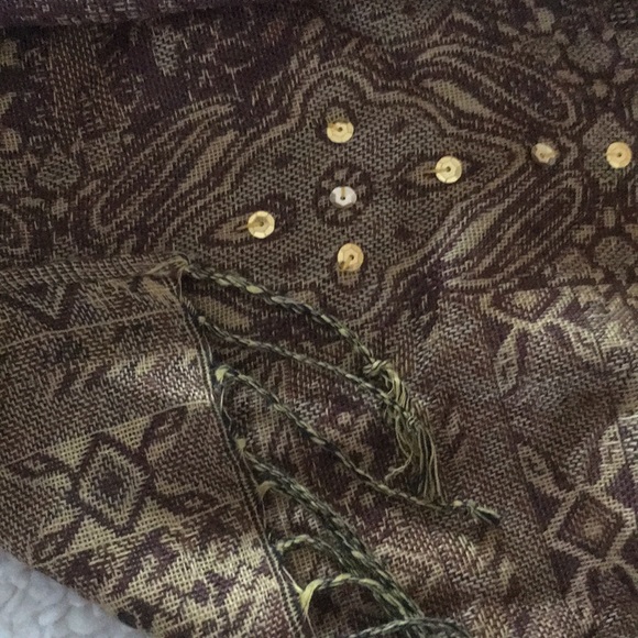 26 x 72 Paisley Shawl - Picture 3 of 6